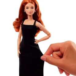 Barbie Basics Signature Modelo 04 Muñeca de coleccionista con Pelo Rojo Rizado