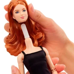 Barbie Basics Signature Modelo 04 Muñeca de coleccionista con Pelo Rojo Rizado
