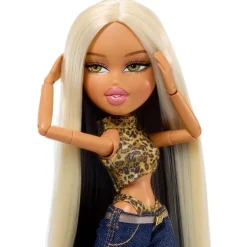 Bratz x Lola Índigo