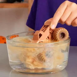 Monster Jam Mystery Mudde Escala 1:64 STD