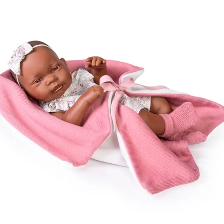 Muñeca Recién Nacida Mulata con Mantita