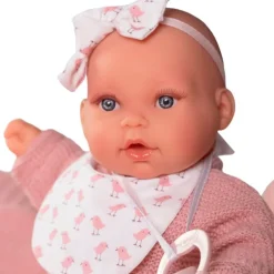 Muñeco Bebé Kika Lloro con Toquilla