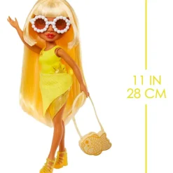 Rainbow High Swim & Style Muñeca Sunny Madison