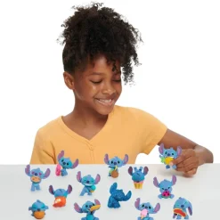 Stitch Cápsula Mini Figura Sorpresa