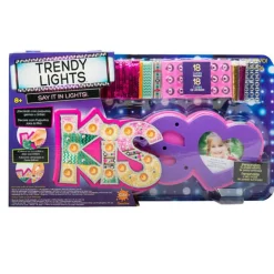 Trendy Light Room Kiss